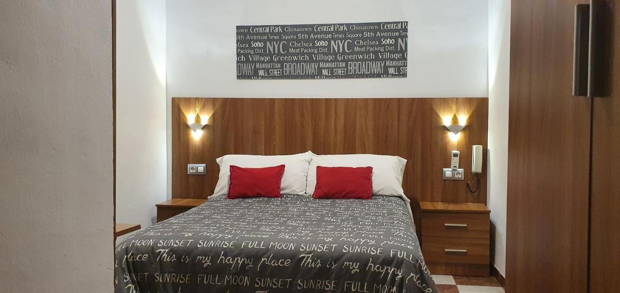 Hostal San Francisco Cadiz Bagian luar foto