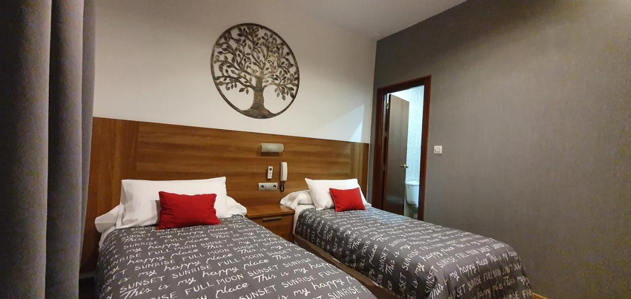 Hostal San Francisco Cadiz Bagian luar foto