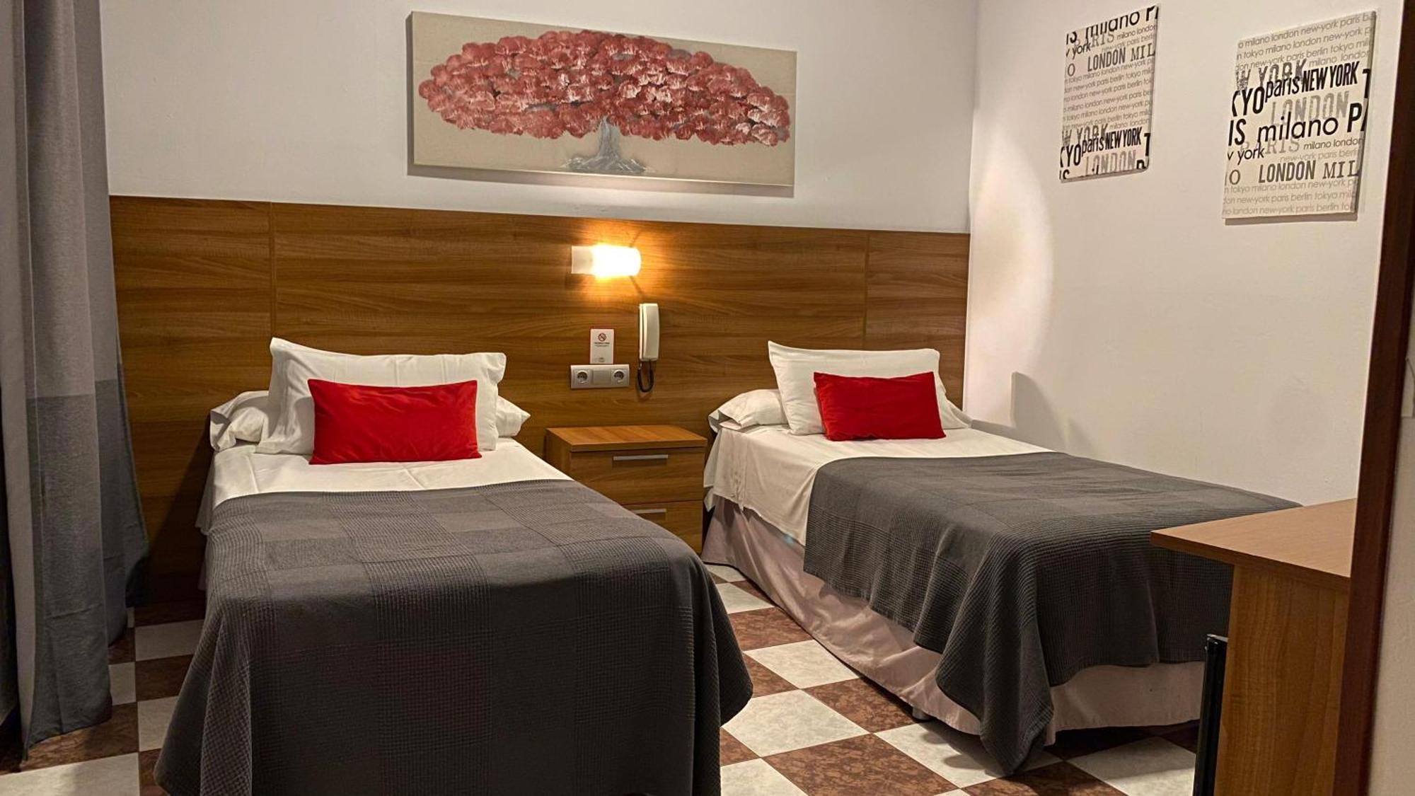 Hostal San Francisco Cadiz Bagian luar foto