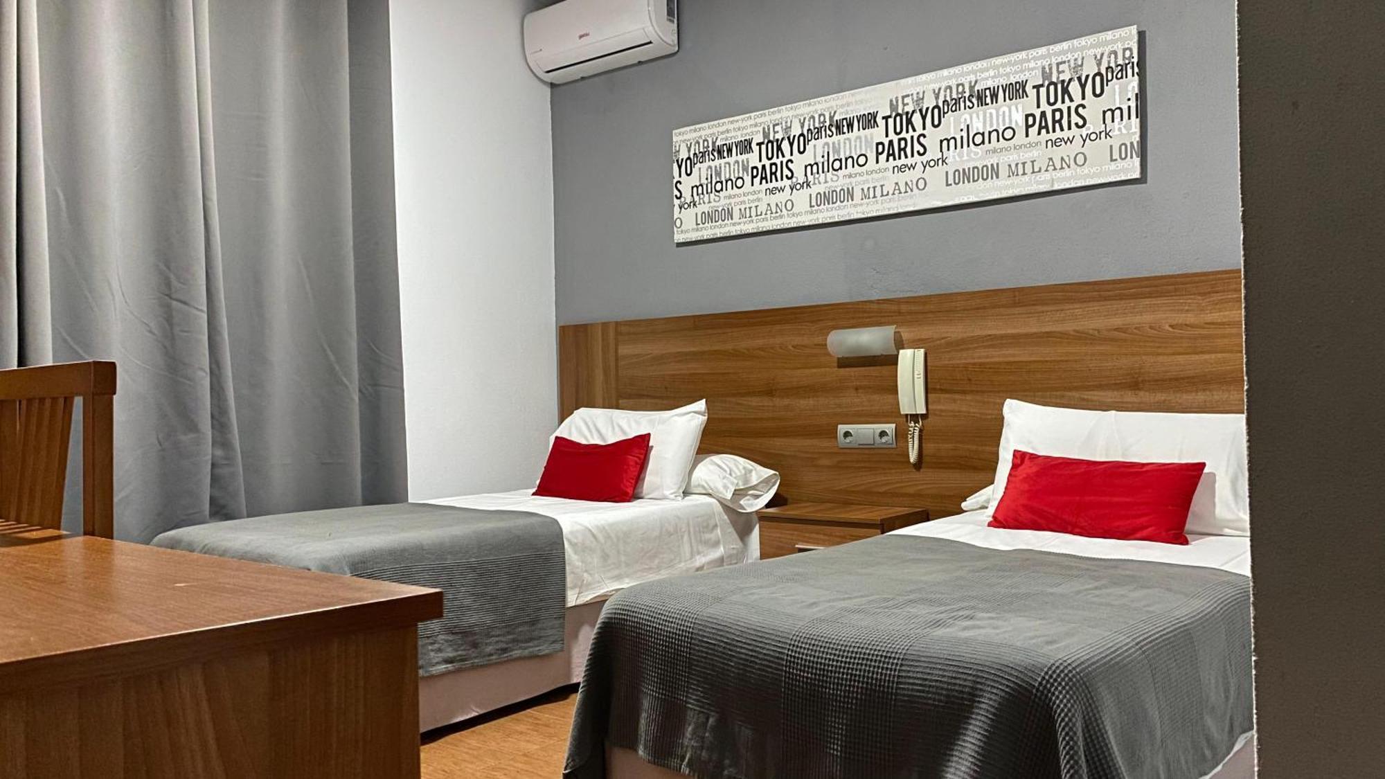 Hostal San Francisco Cadiz Bagian luar foto