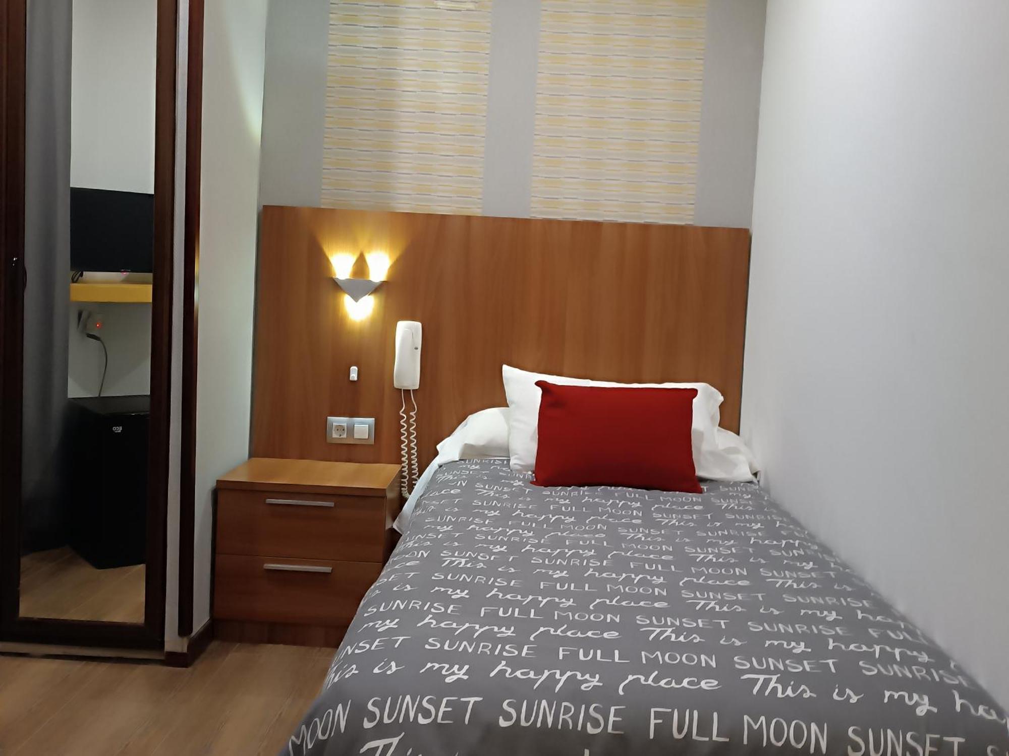 Hostal San Francisco Cadiz Bagian luar foto